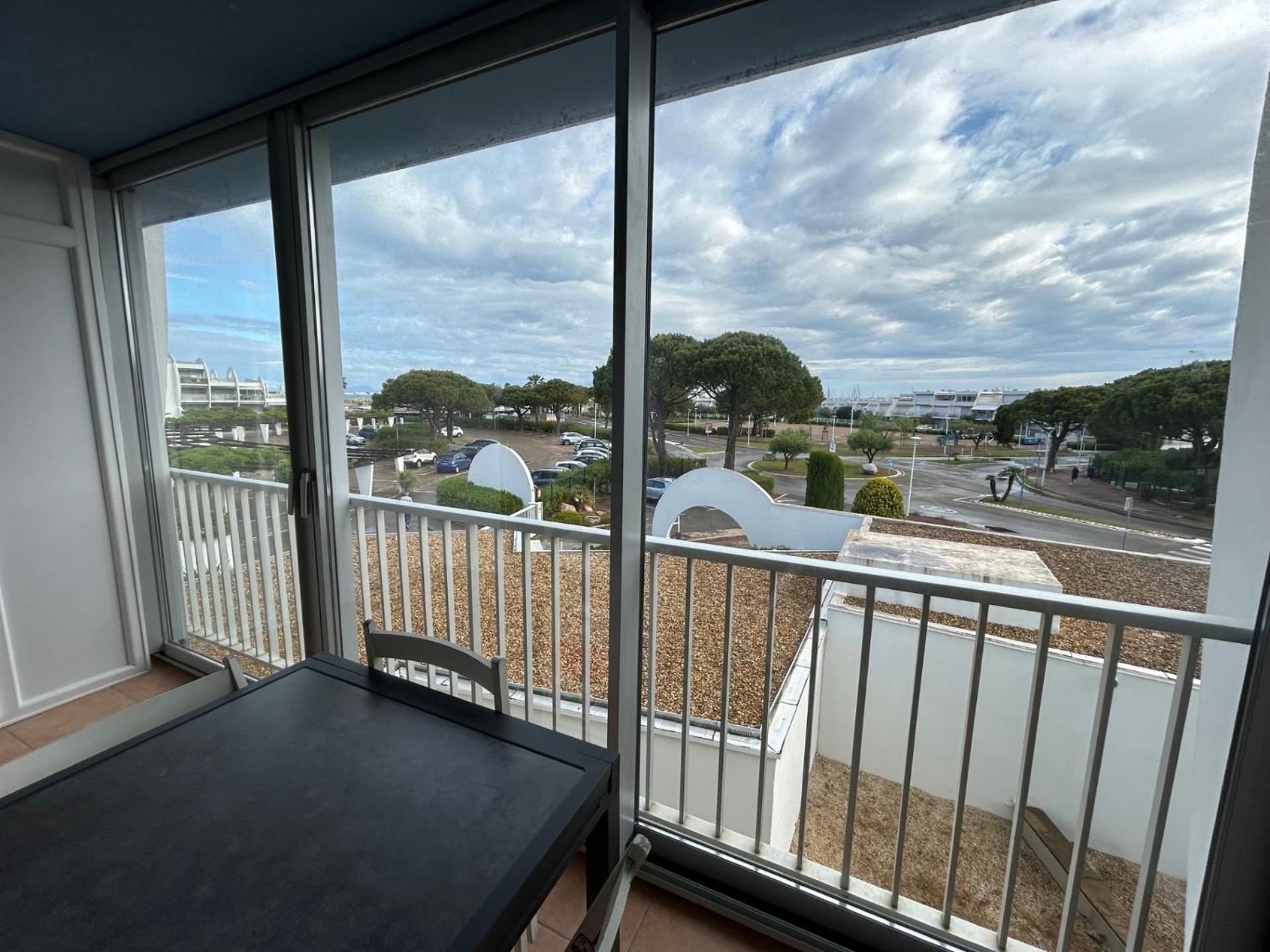 As22777- Studio Cabine Dans Une Residence De Standing Direct Sur Plage Sud Льо Гро-дю-Роа Екстериор снимка